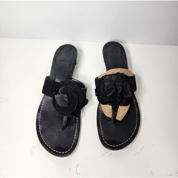 Stuart Weitzman  - Picture 10 of 16